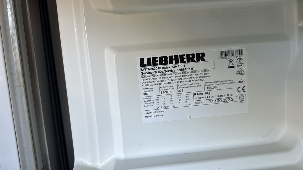 SWTNes3010 VINOTECA CONGELADOR INFERIOR 185X60 CM LIEBHERR NO FROST INOXIDABLE